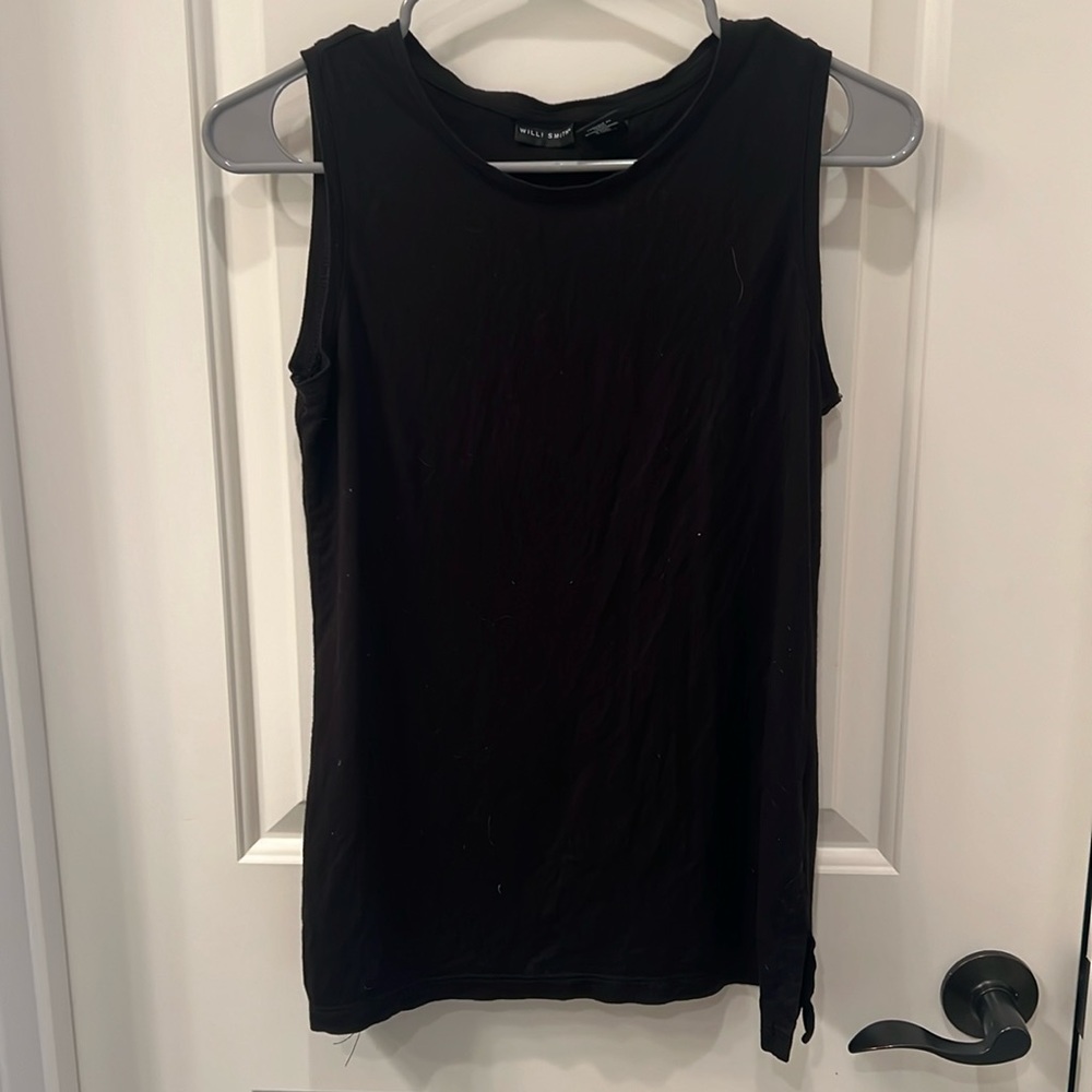 Black top size small